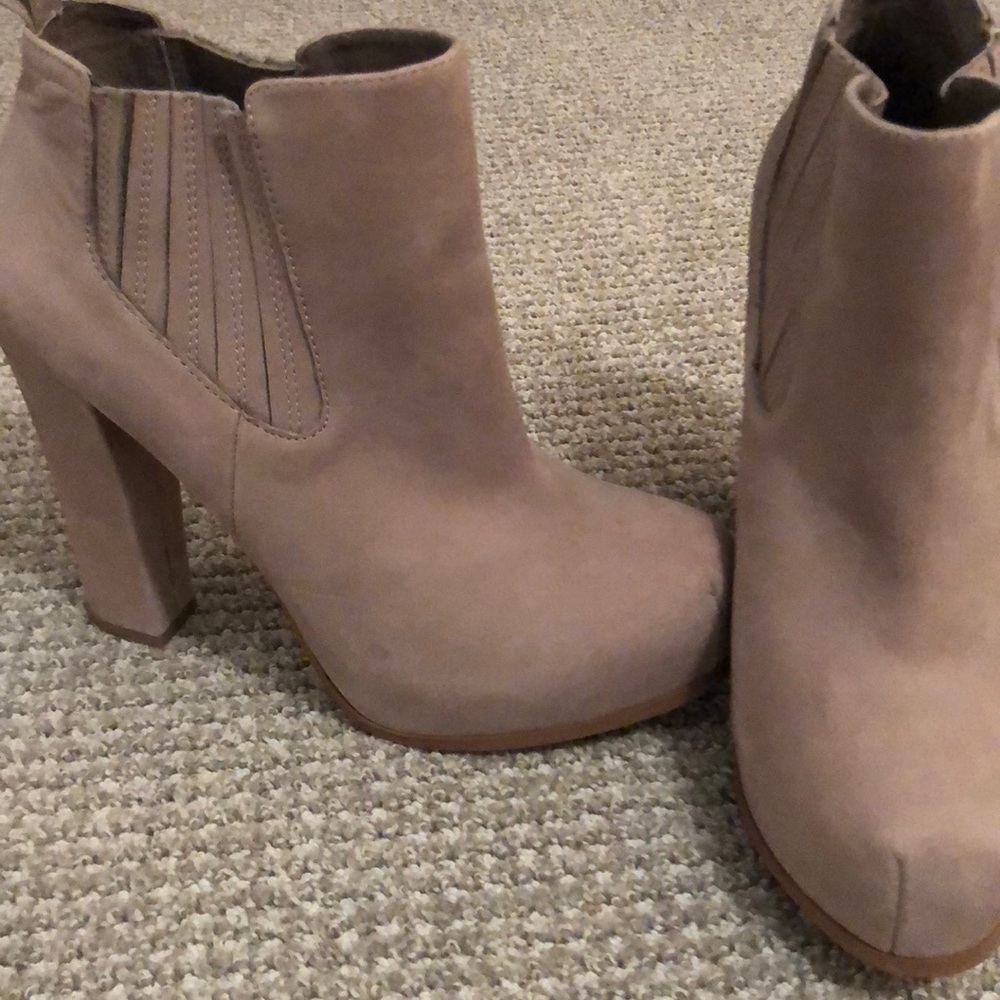 Steve Madden booties